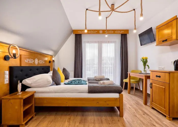 Mamcorka بورونين